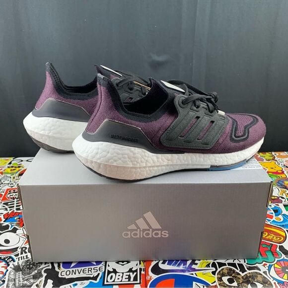 Adidas Ultraboost 22 Shadow Maroon Womens Various Sizes - Picture 2 of 13